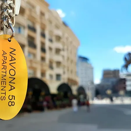 Navona 58